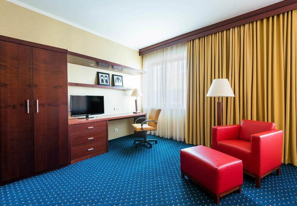 Courtyard By Marriott Prague City Екстериор снимка