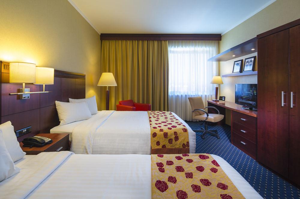 Courtyard By Marriott Prague City Екстериор снимка