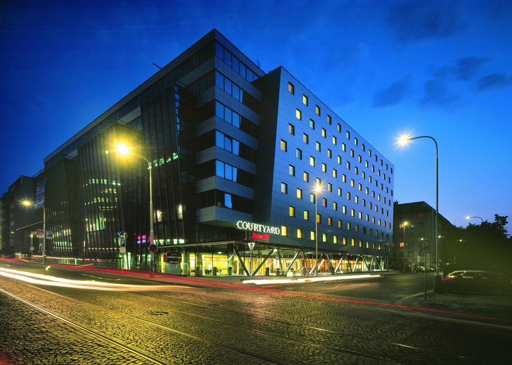 Courtyard By Marriott Prague City Екстериор снимка