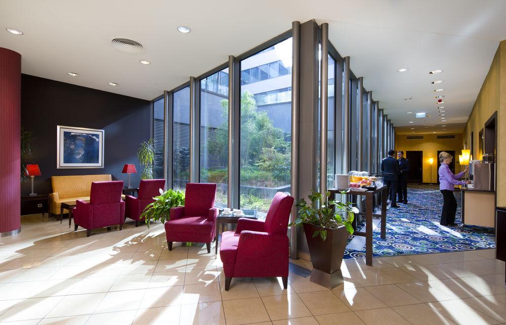 Courtyard By Marriott Prague City Екстериор снимка
