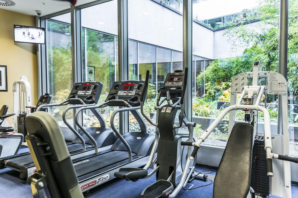 Courtyard By Marriott Prague City Екстериор снимка